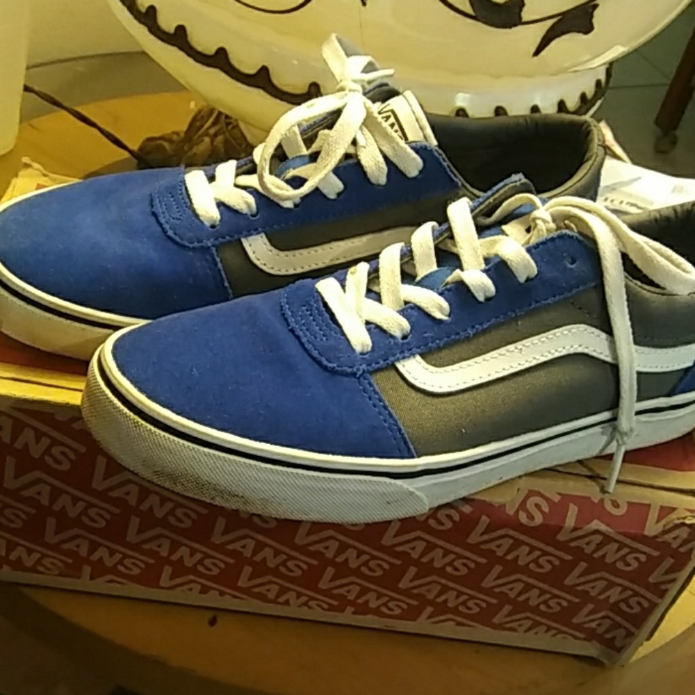 vans - Picture 4 of 4
